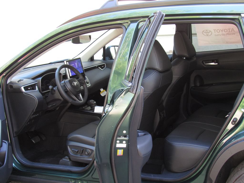 New 2026 Toyota Corolla Cross XLE w/ Convenience Package AWD/4WD image 13