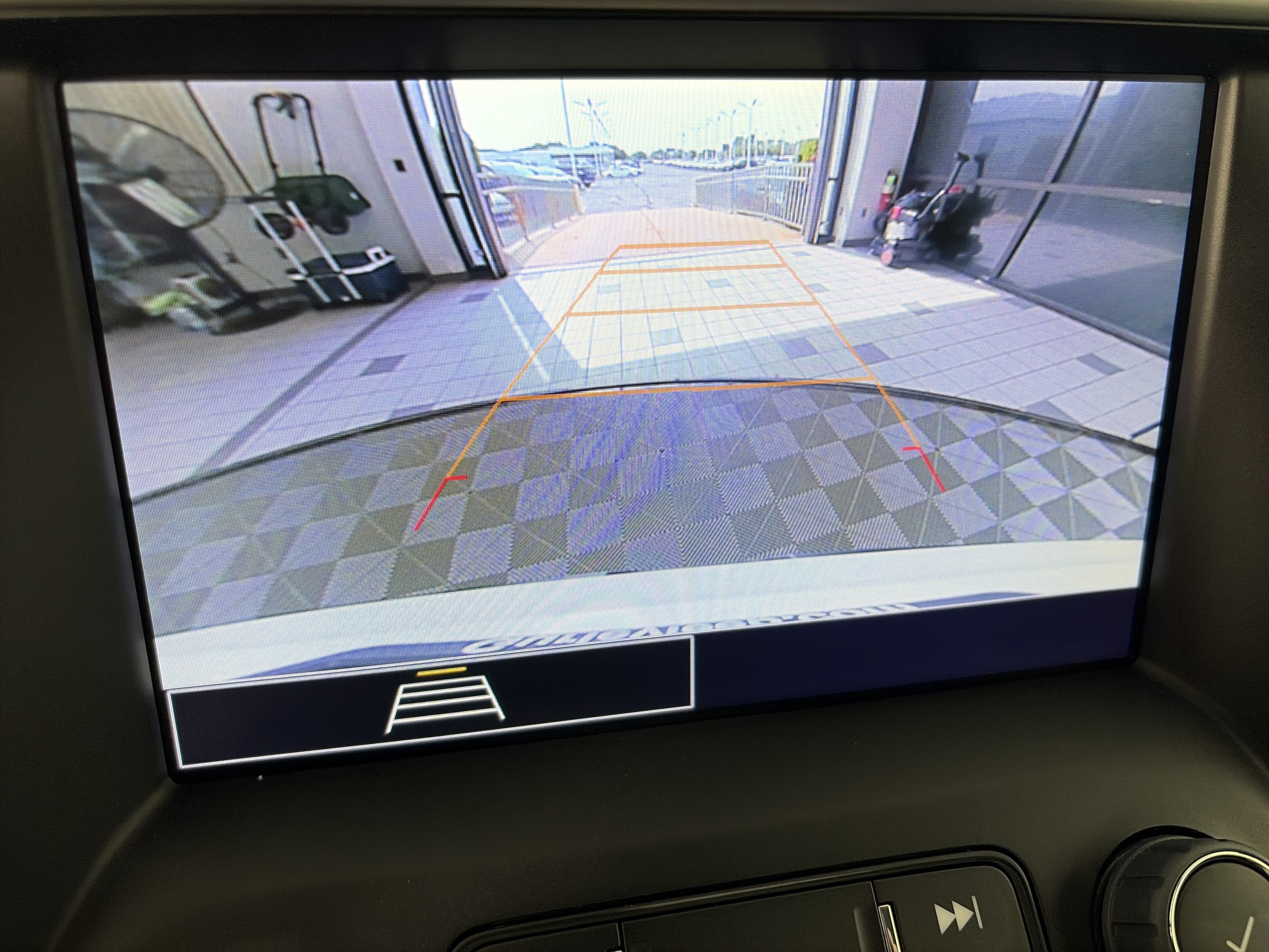 Certified 2023 GMC Acadia SLE FWD image 23