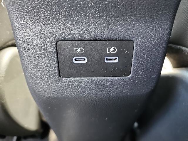 Certified 2025 Nissan Kicks SR image 24