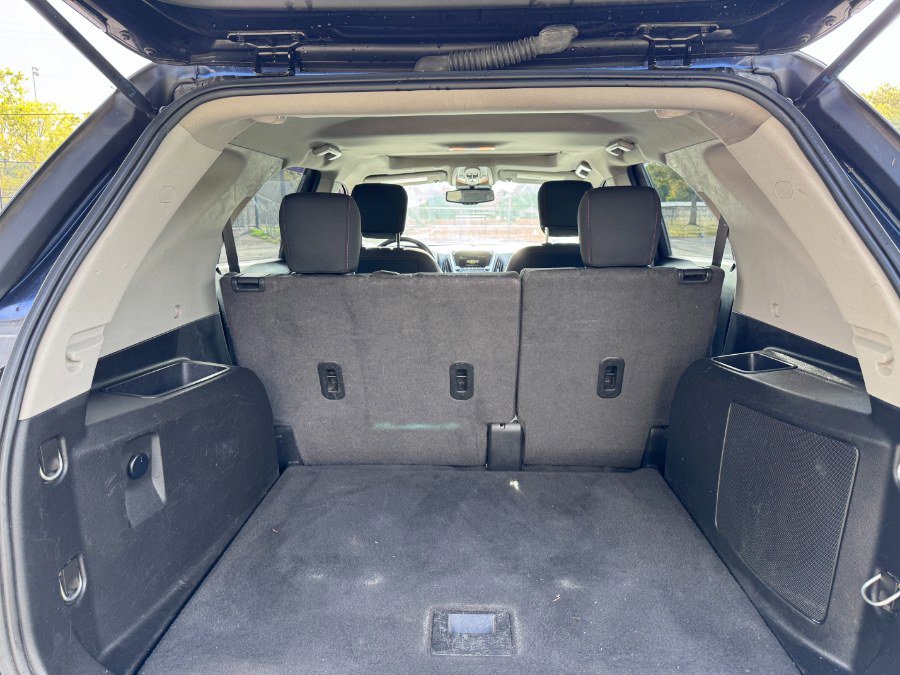 Used 2017 Chevrolet Equinox LT image 9