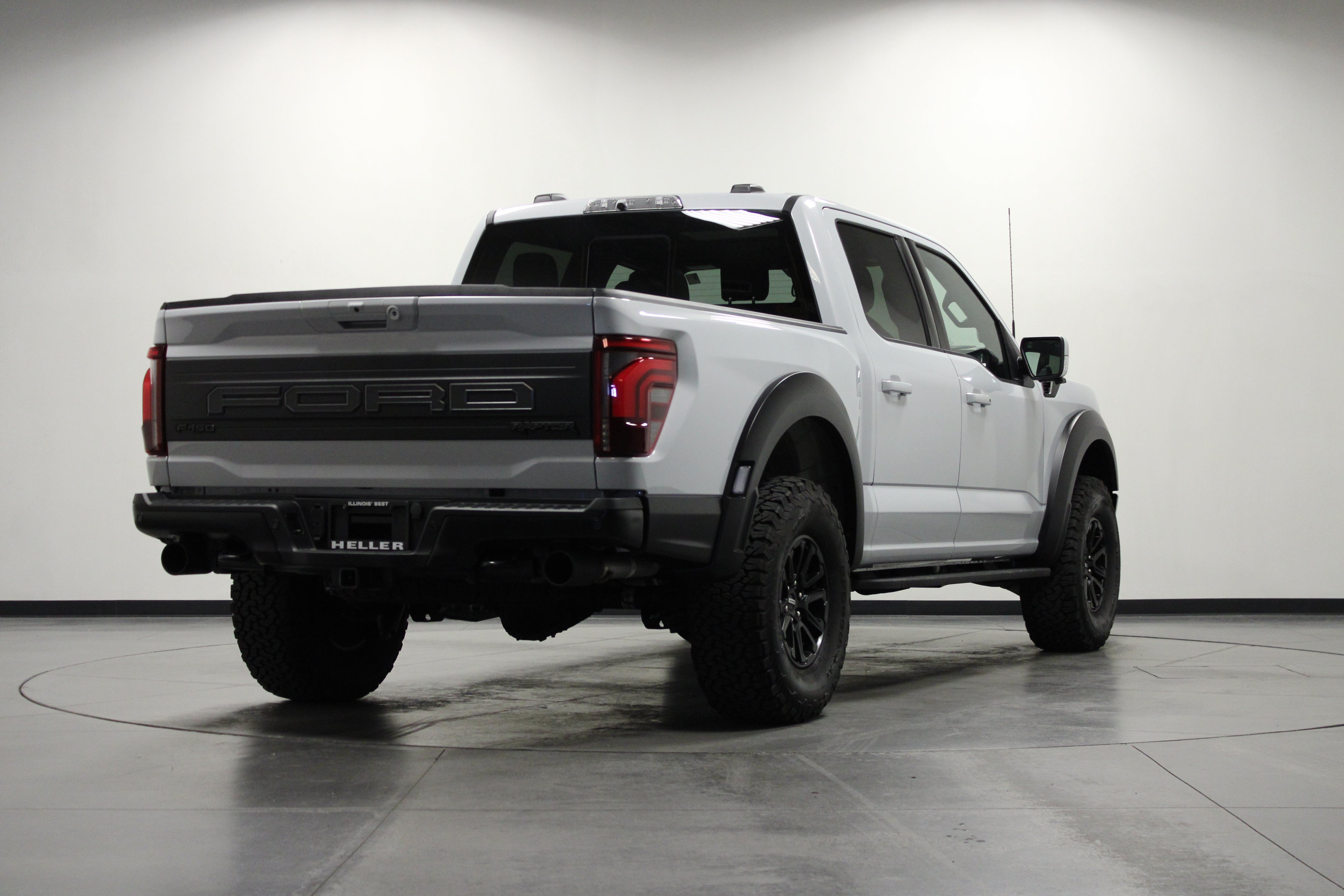 Used 2025 Ford F150 Raptor AWD/4WD image 4