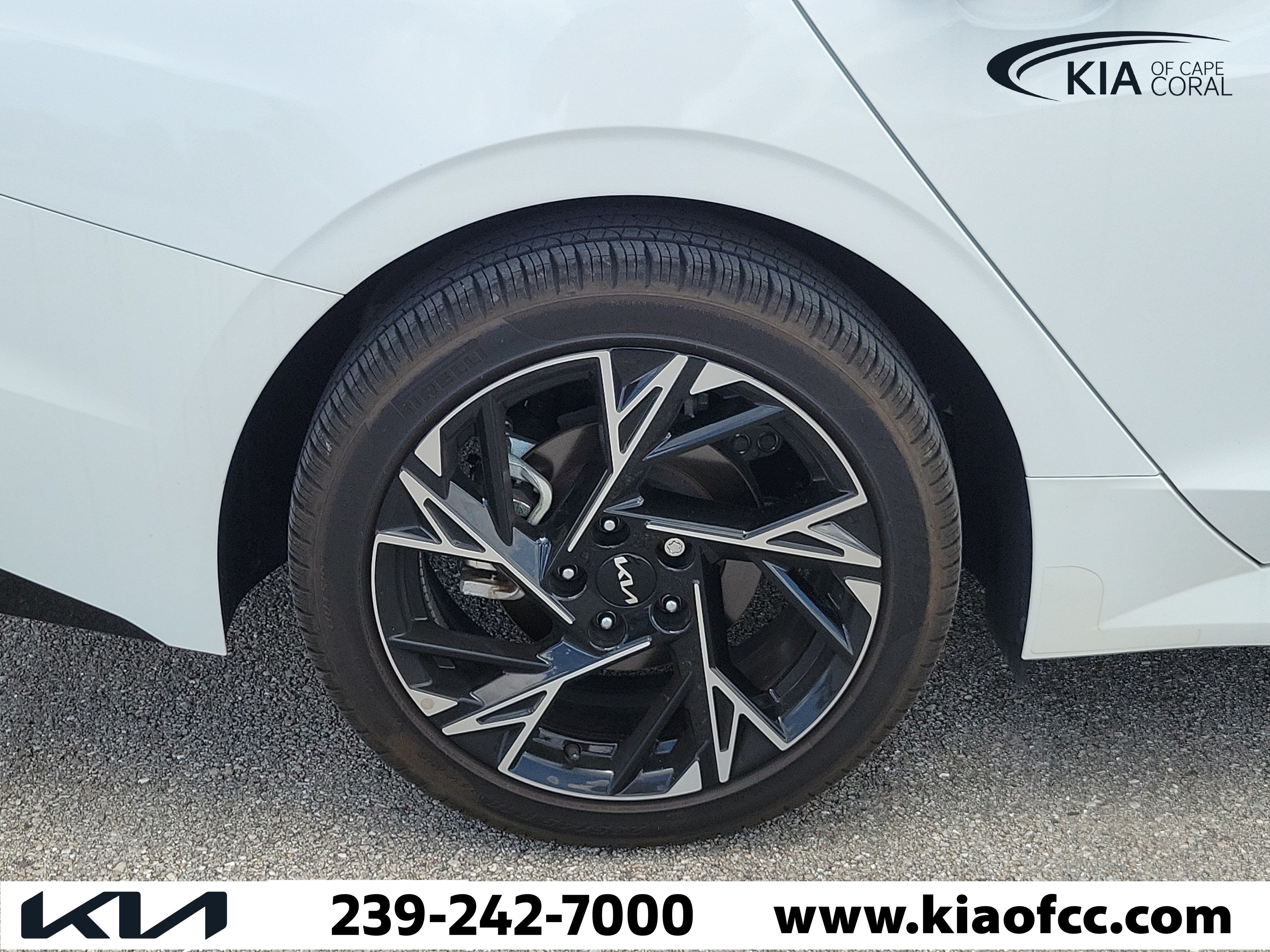 Certified 2025 Kia K5 GT-Line w/ GT-Line Premium Package FWD image 9