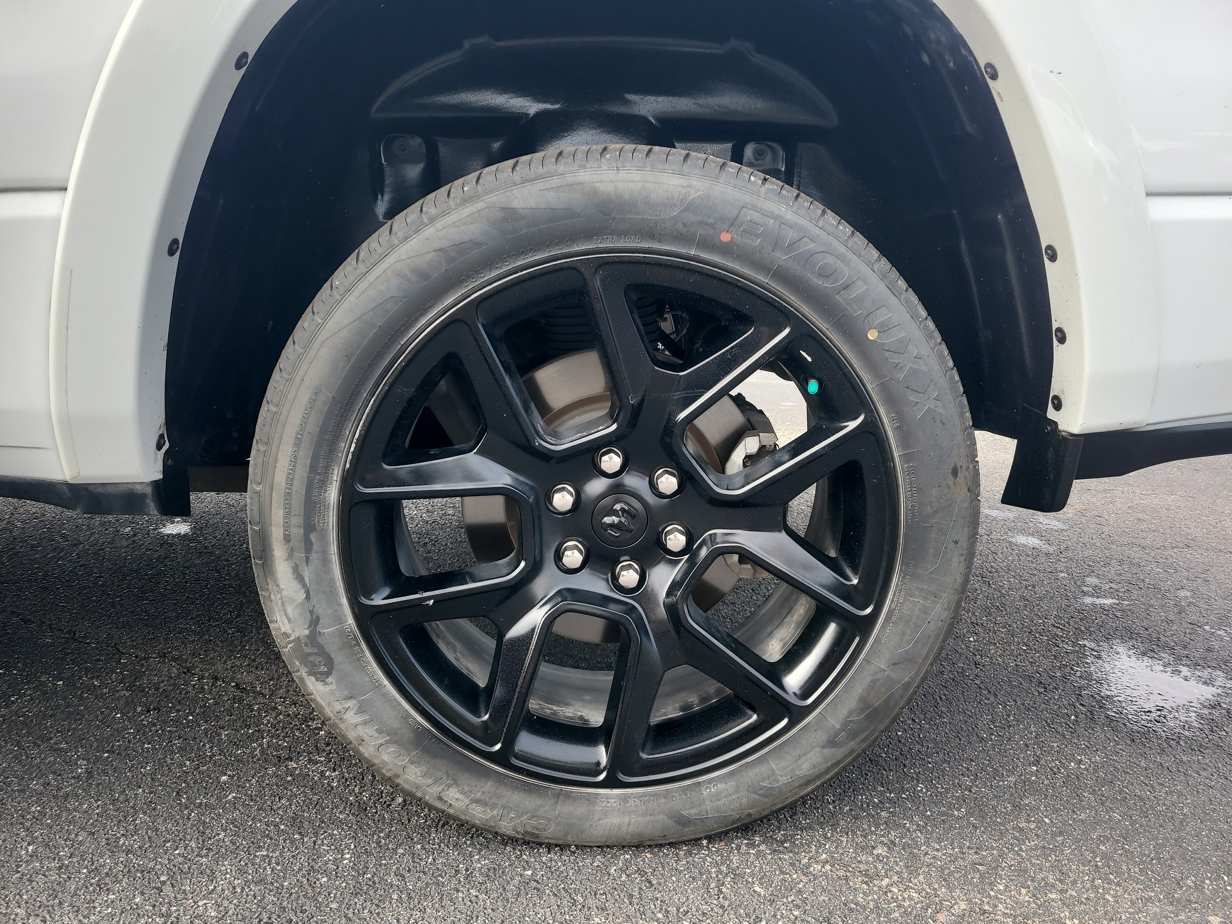 Used 2022 RAM 1500 Laramie image 9