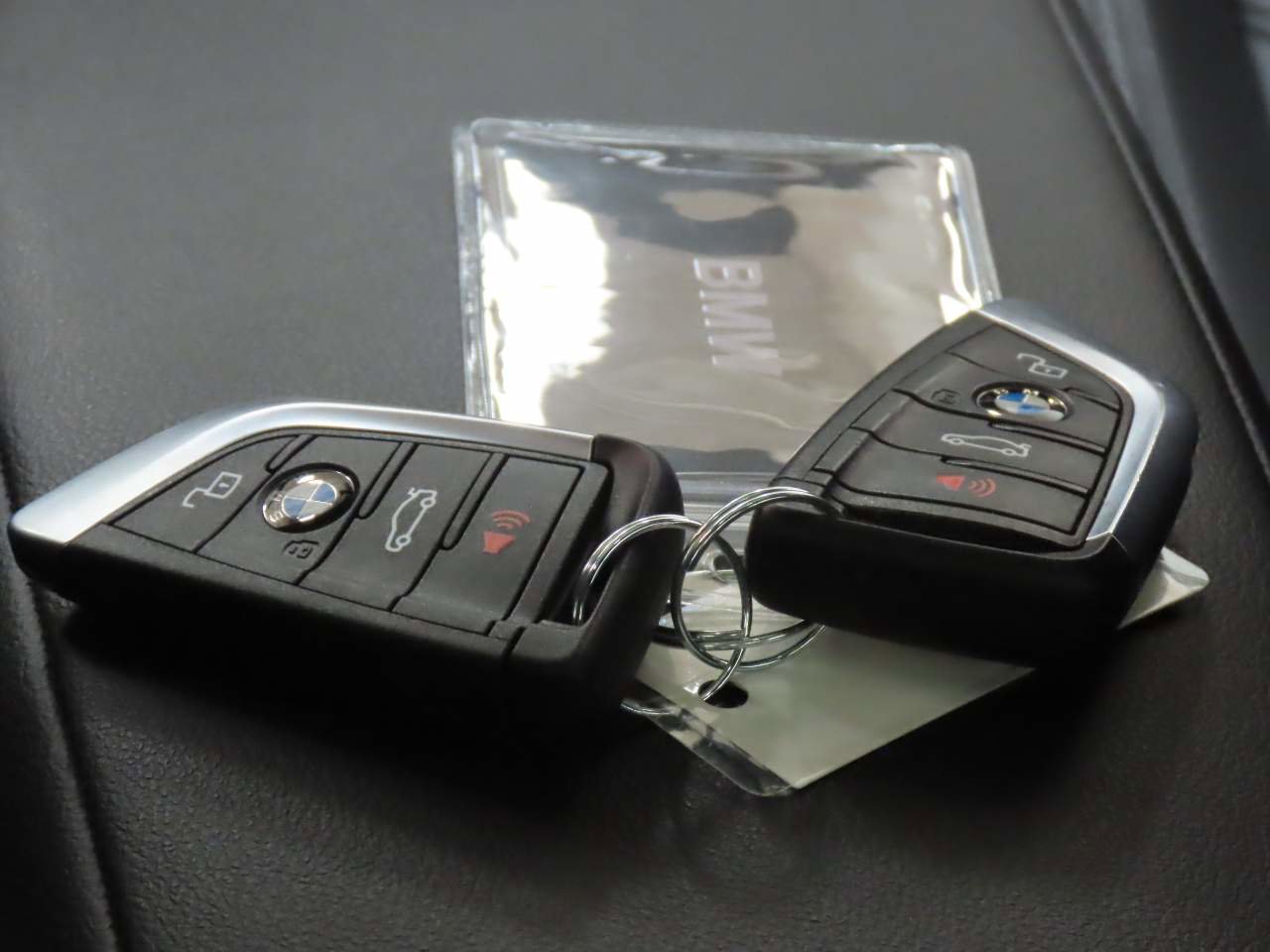 Used 2024 BMW 330i xDrive Sedan AWD/4WD image 19