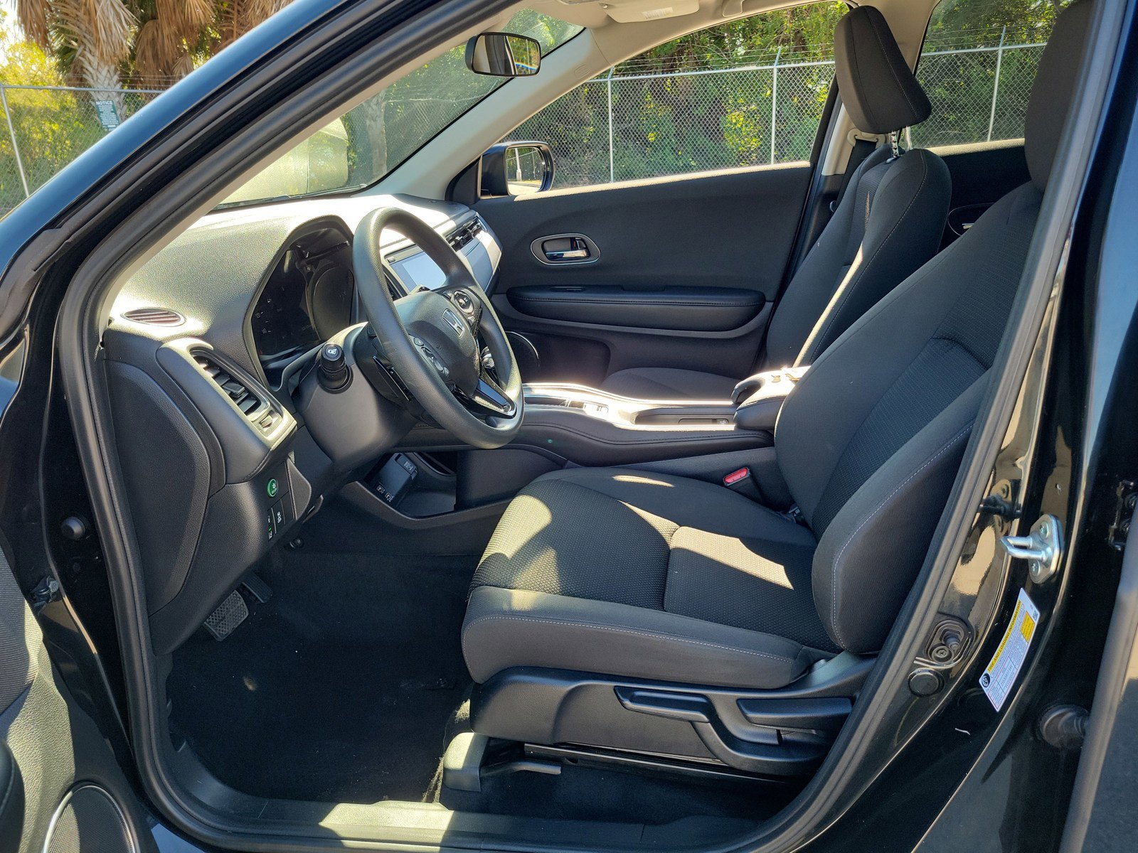 Used 2022 Honda HR-V EX image 15