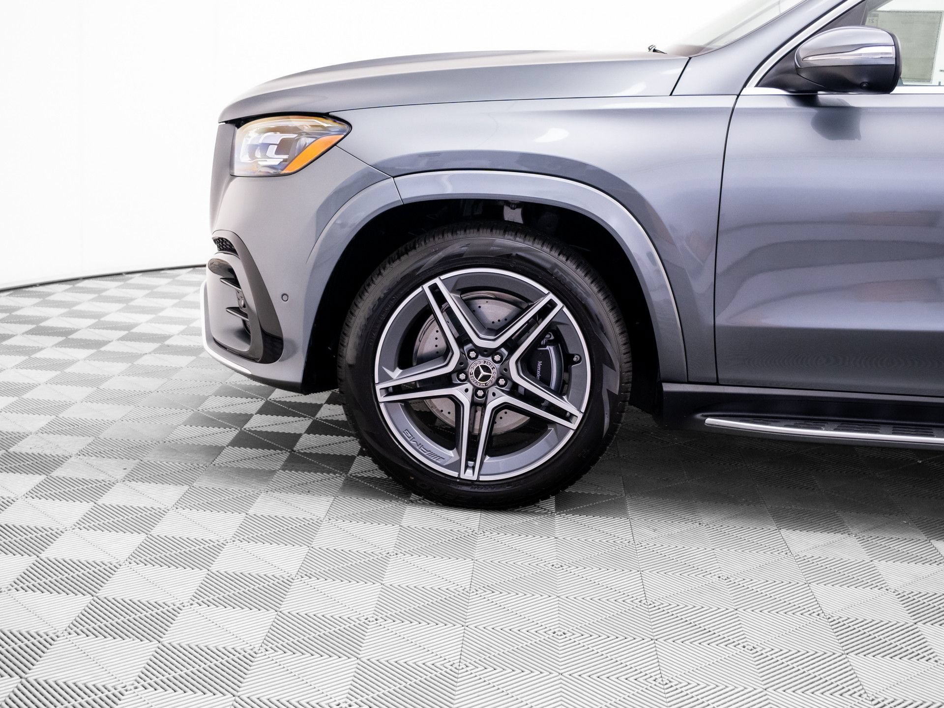 New 2026 Mercedes-Benz GLS 450 4MATIC image 36