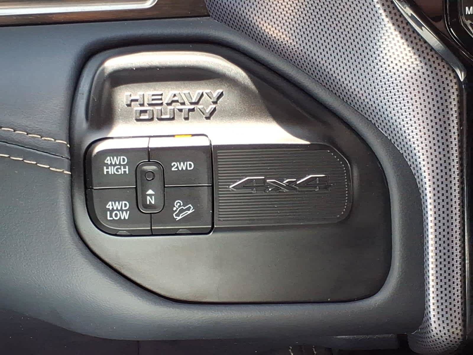 Used 2023 RAM 2500 Limited AWD/4WD image 29
