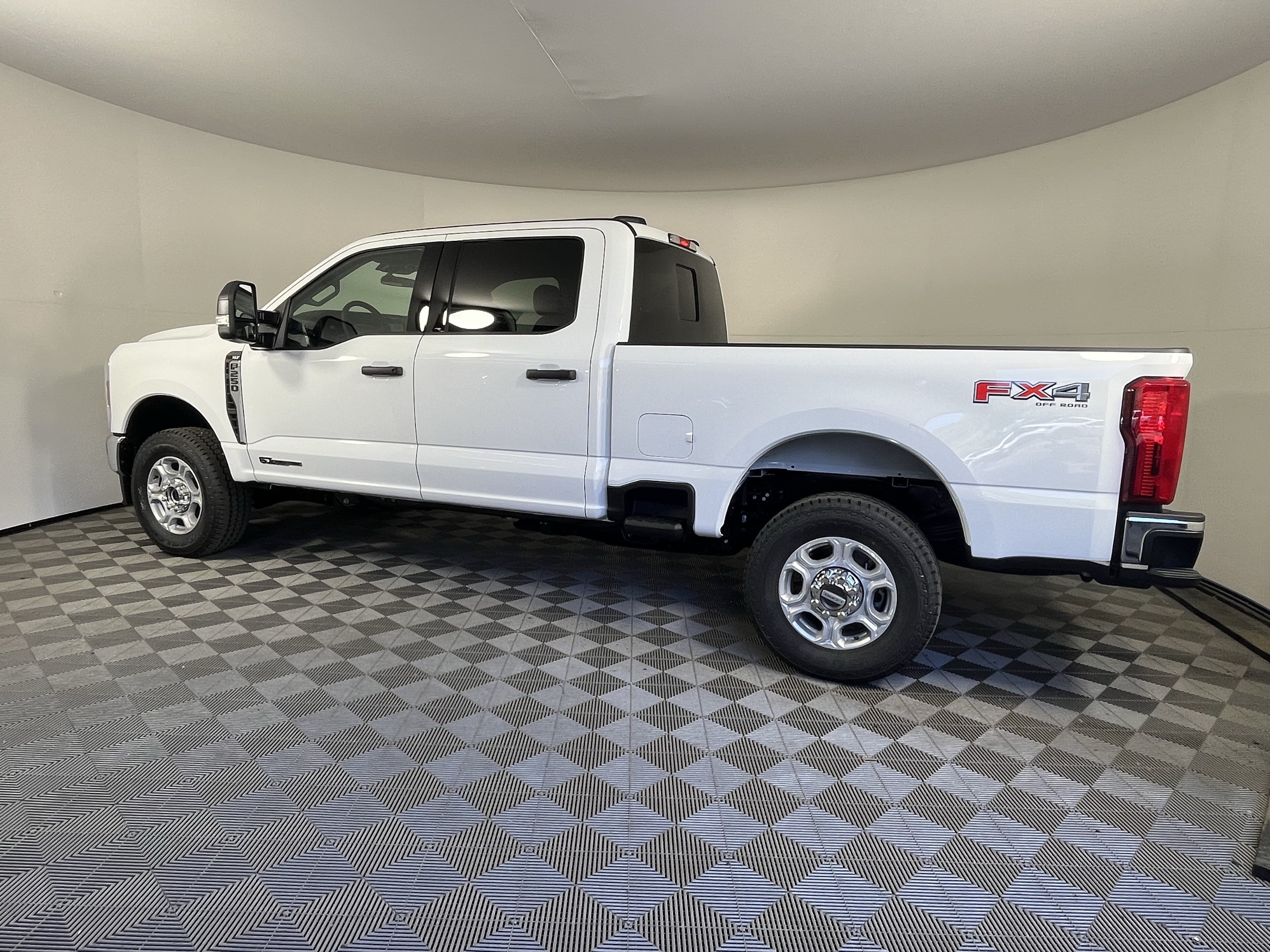 New 2026 Ford F250 XLT AWD/4WD image 2