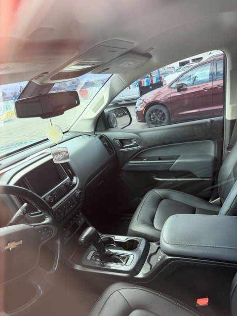 Used 2019 Chevrolet Colorado Z71 AWD/4WD image 9