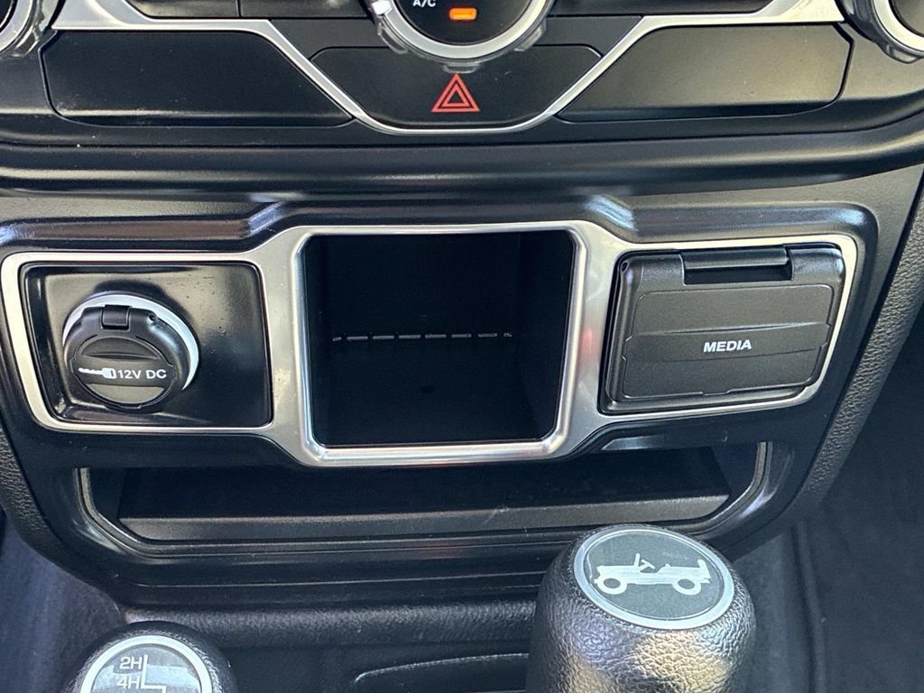Used 2019 Jeep Wrangler Unlimited Sport AWD/4WD image 30