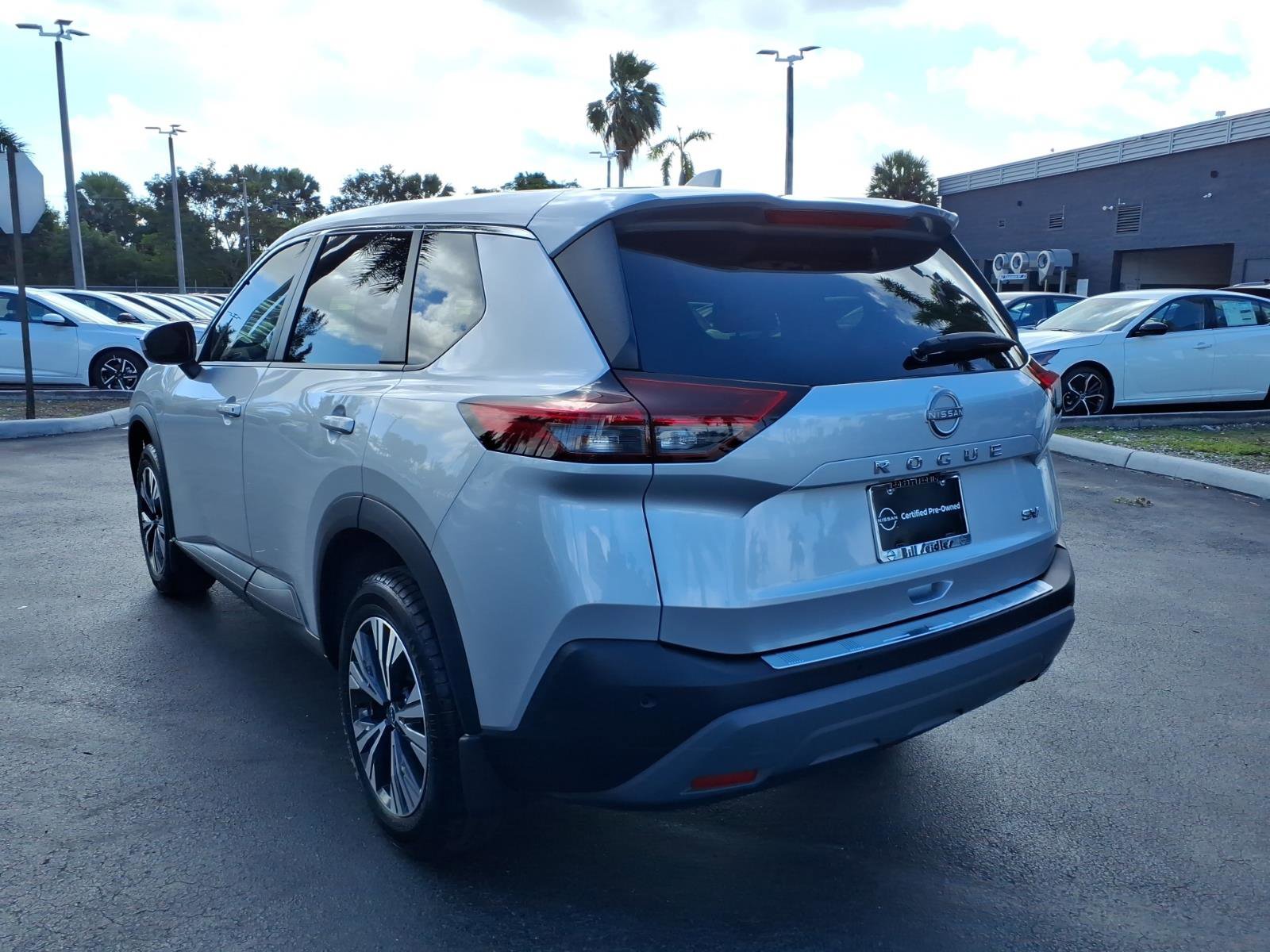 Certified 2023 Nissan Rogue SV image 4