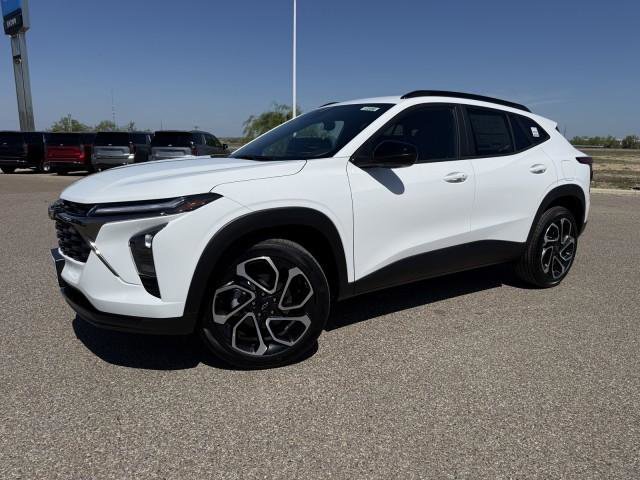 New 2026 Chevrolet Trax RS image 2