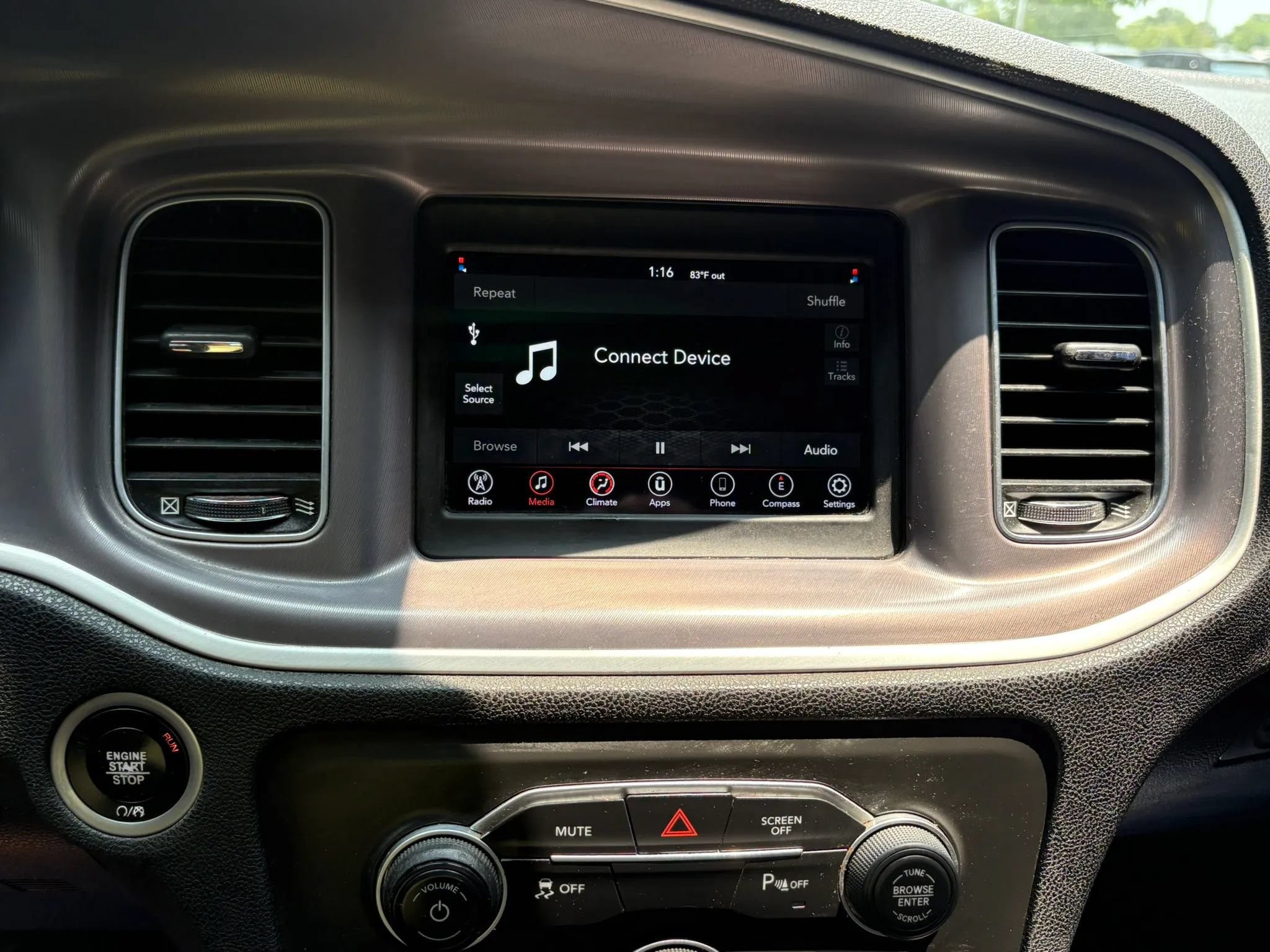 Used 2022 Dodge Charger SXT RWD image 38