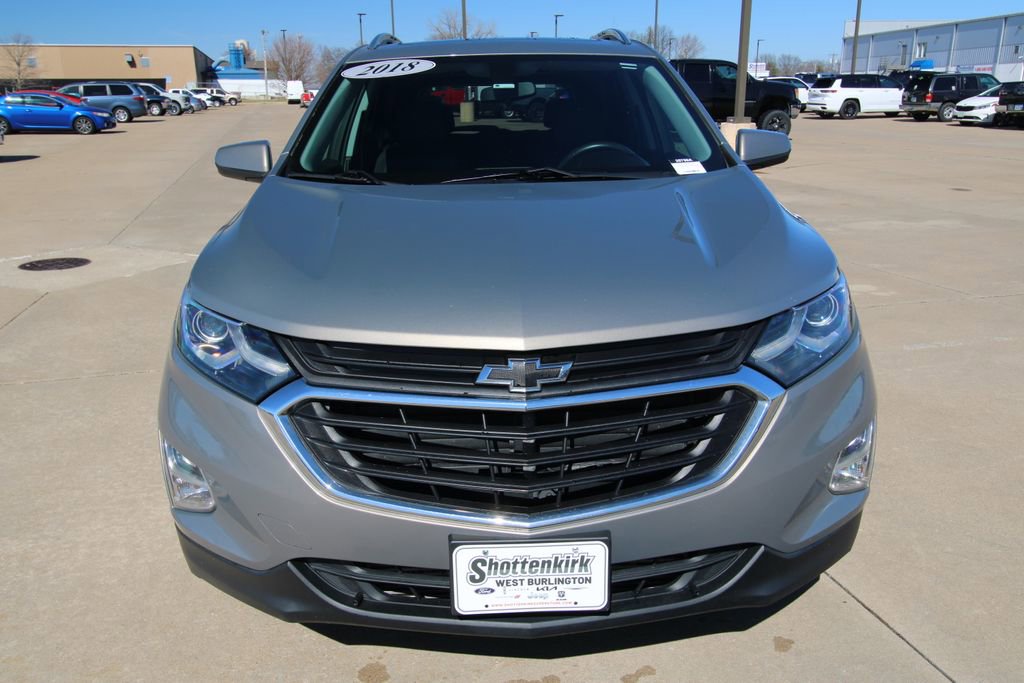 Used 2018 Chevrolet Equinox LT image 2