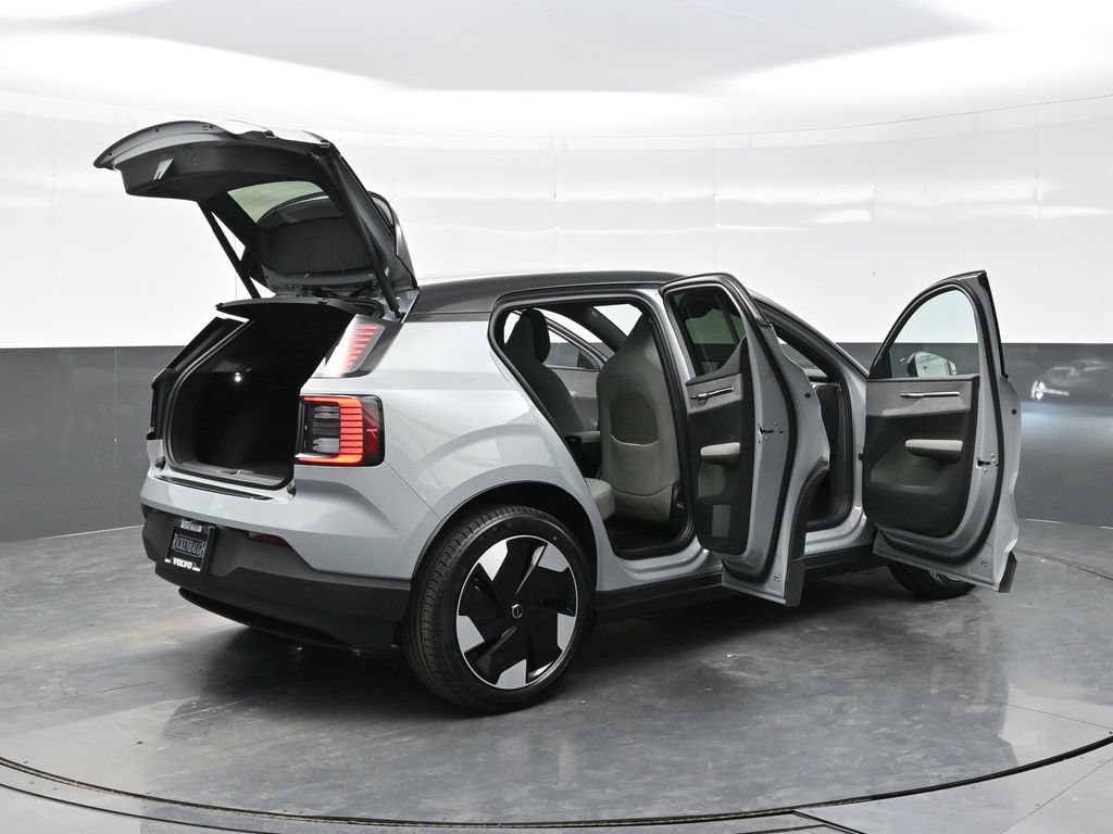 New 2026 Volvo EX30 Plus w/ Protection Package Premier AWD/4WD image 40