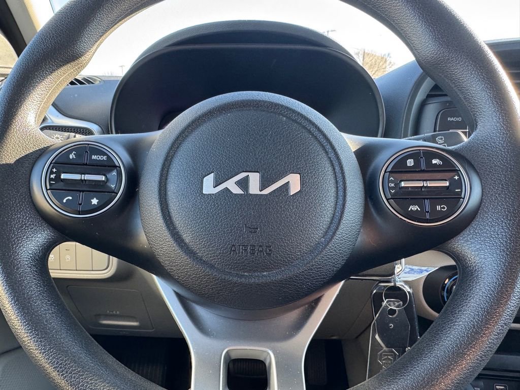 Used 2023 Kia Soul LX image 15