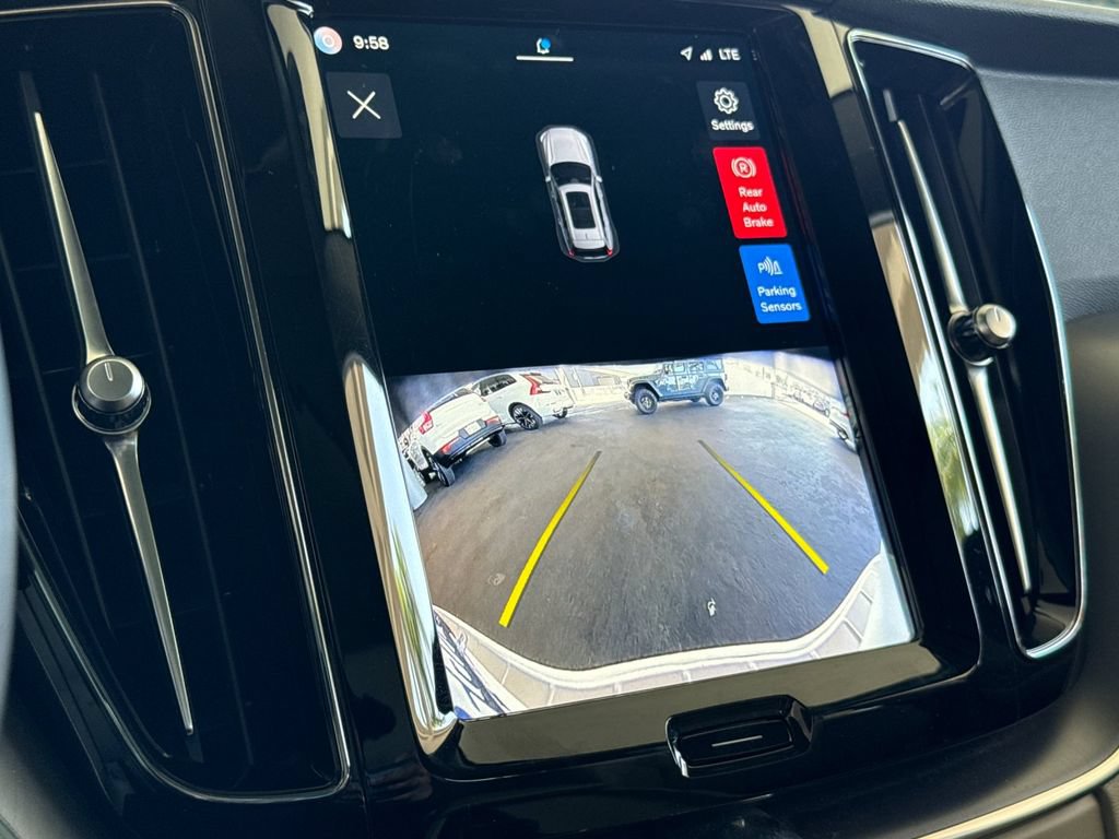 Certified 2024 Volvo XC60 T8 Core AWD/4WD image 19