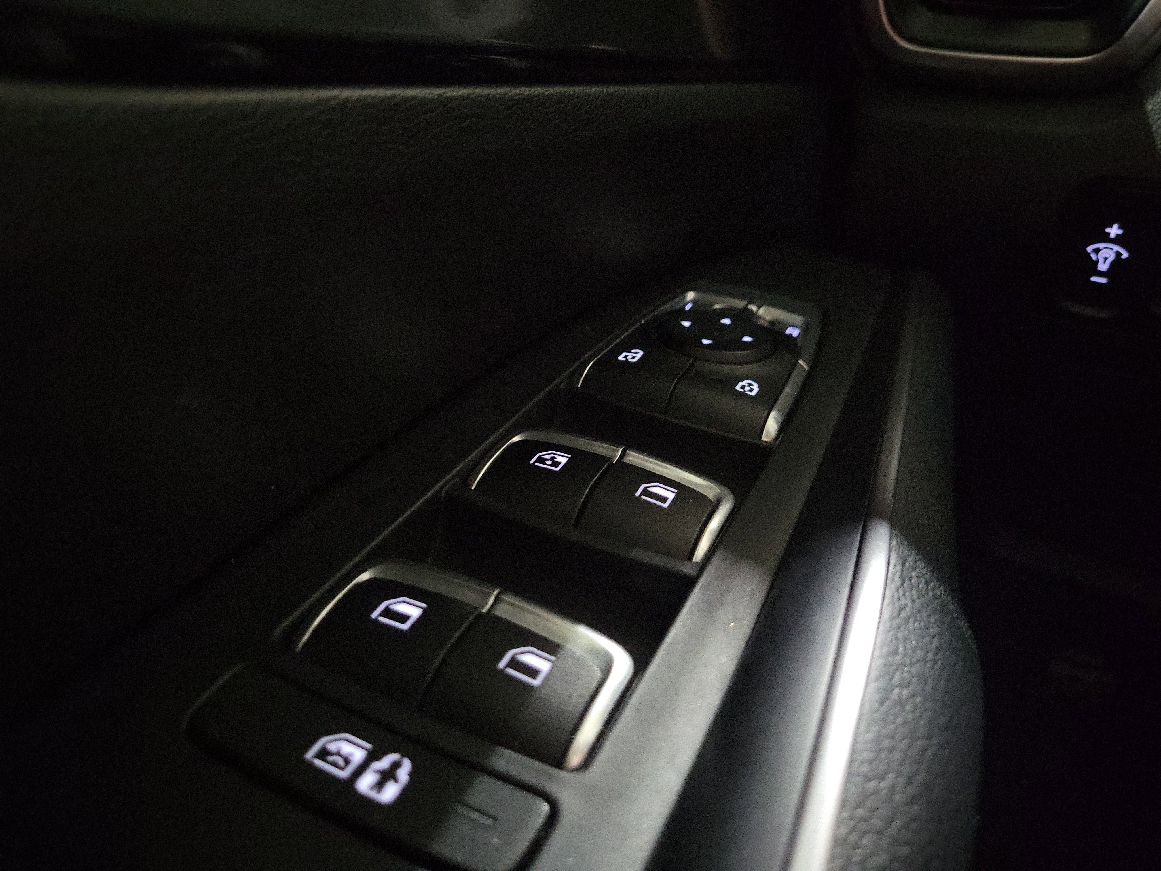 Used 2023 Kia Sorento S image 21