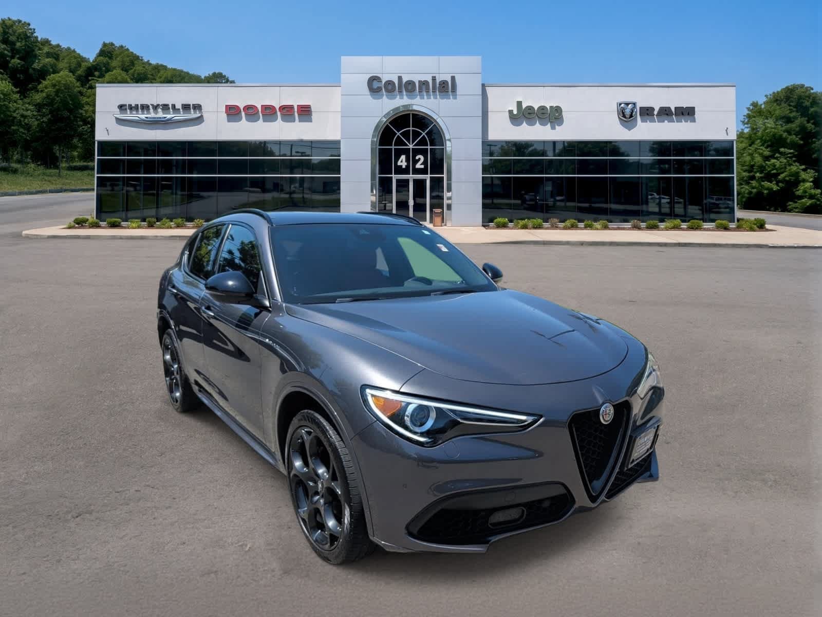 Used 2023 Alfa Romeo Stelvio Veloce AWD/4WD image 8
