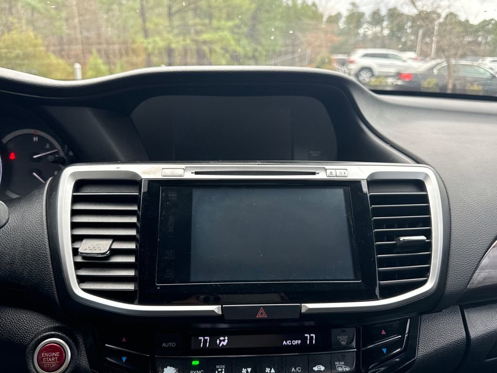 Used 2016 Honda Accord Touring image 23