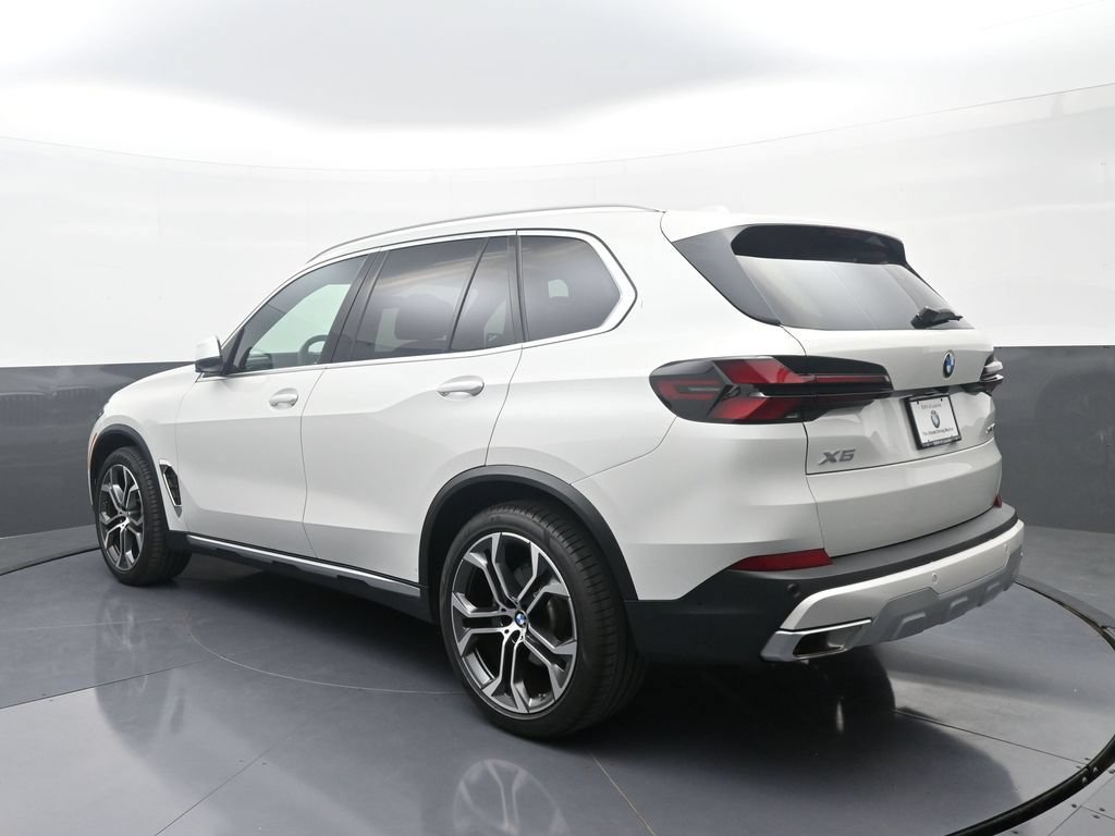 New 2026 BMW X5 xDrive40i AWD/4WD image 5