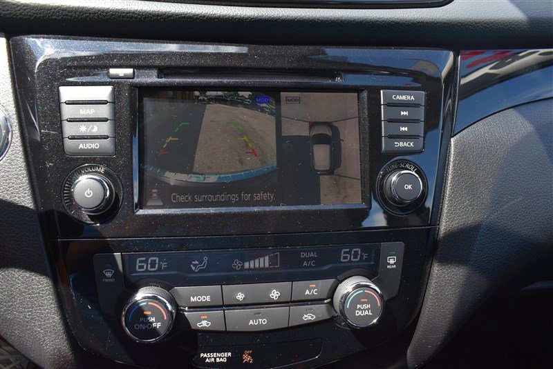 Used 2019 Nissan Rogue Sport SV w/ Technology Package AWD/4WD image 16