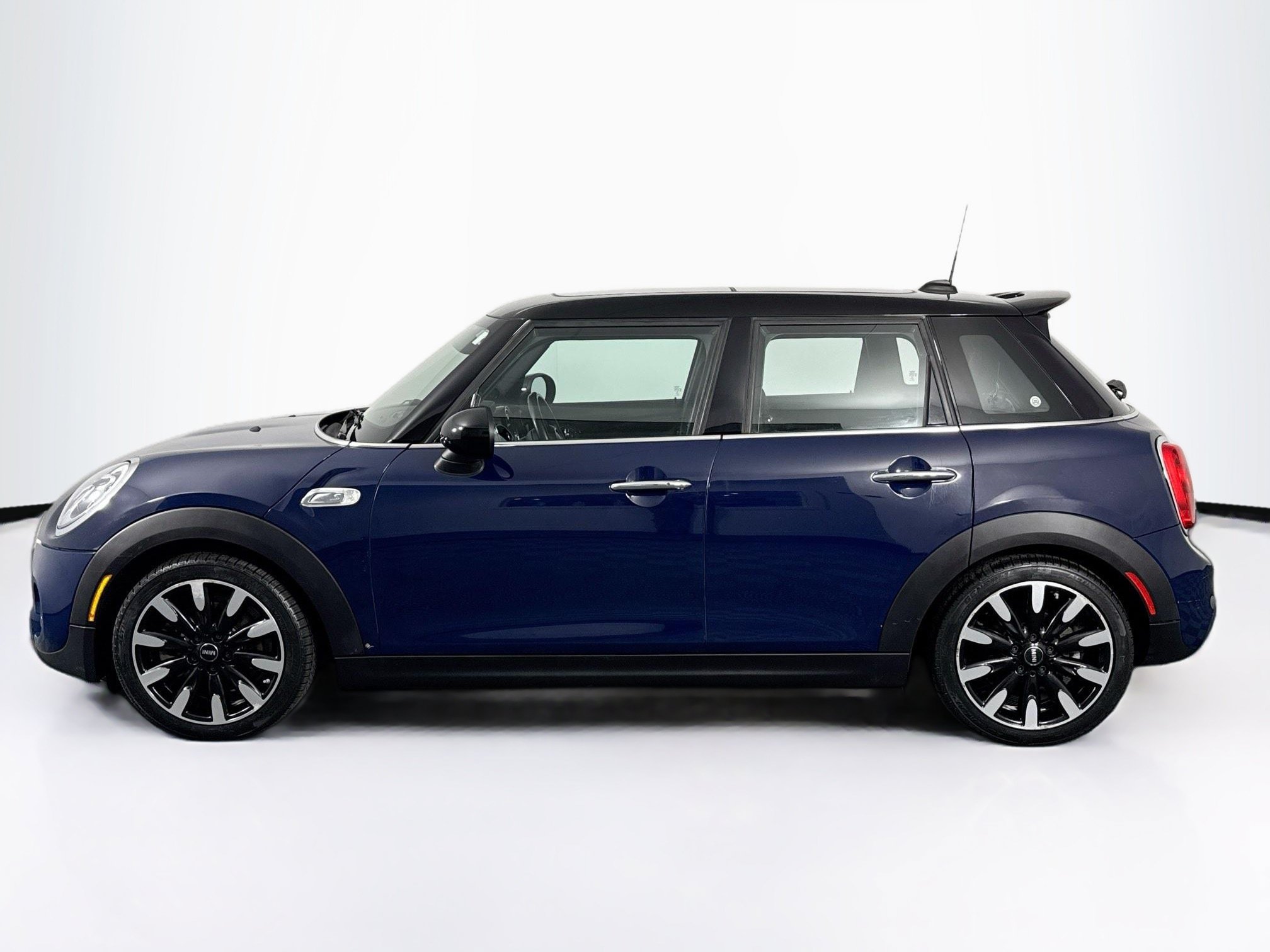 Used 2015 MINI Cooper S FWD image 7