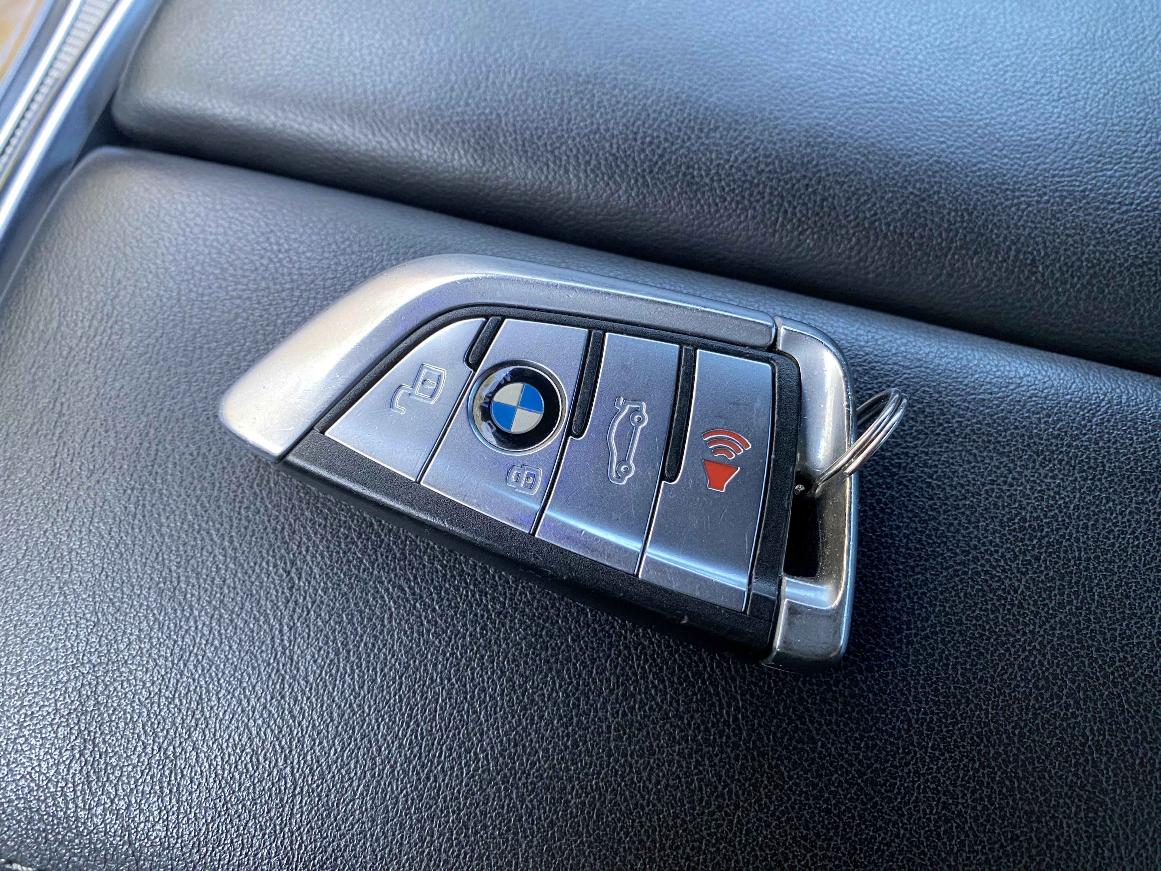 Used 2019 BMW M850i xDrive M850i xDrive w/ M Carbon Exterior Package image 36