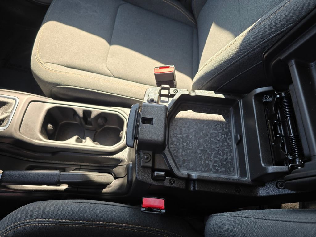 Used 2024 Jeep Wrangler Sport S image 26