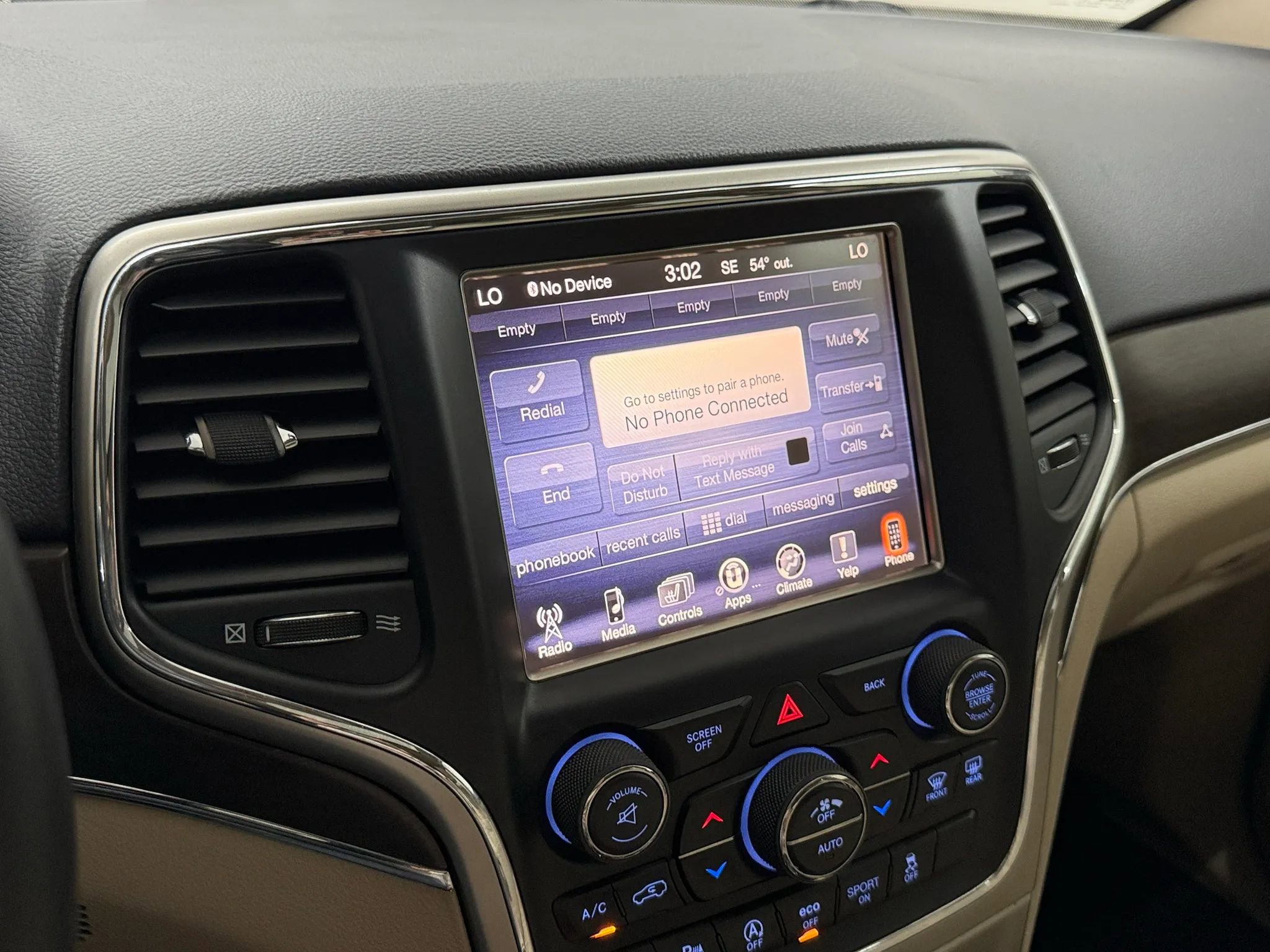 Used 2017 Jeep Grand Cherokee Limited RWD image 23