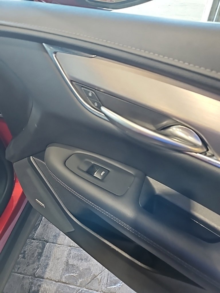 Used 2023 Cadillac XT5 Luxury image 14