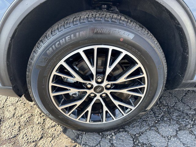 Used 2024 Ford Escape SE image 18