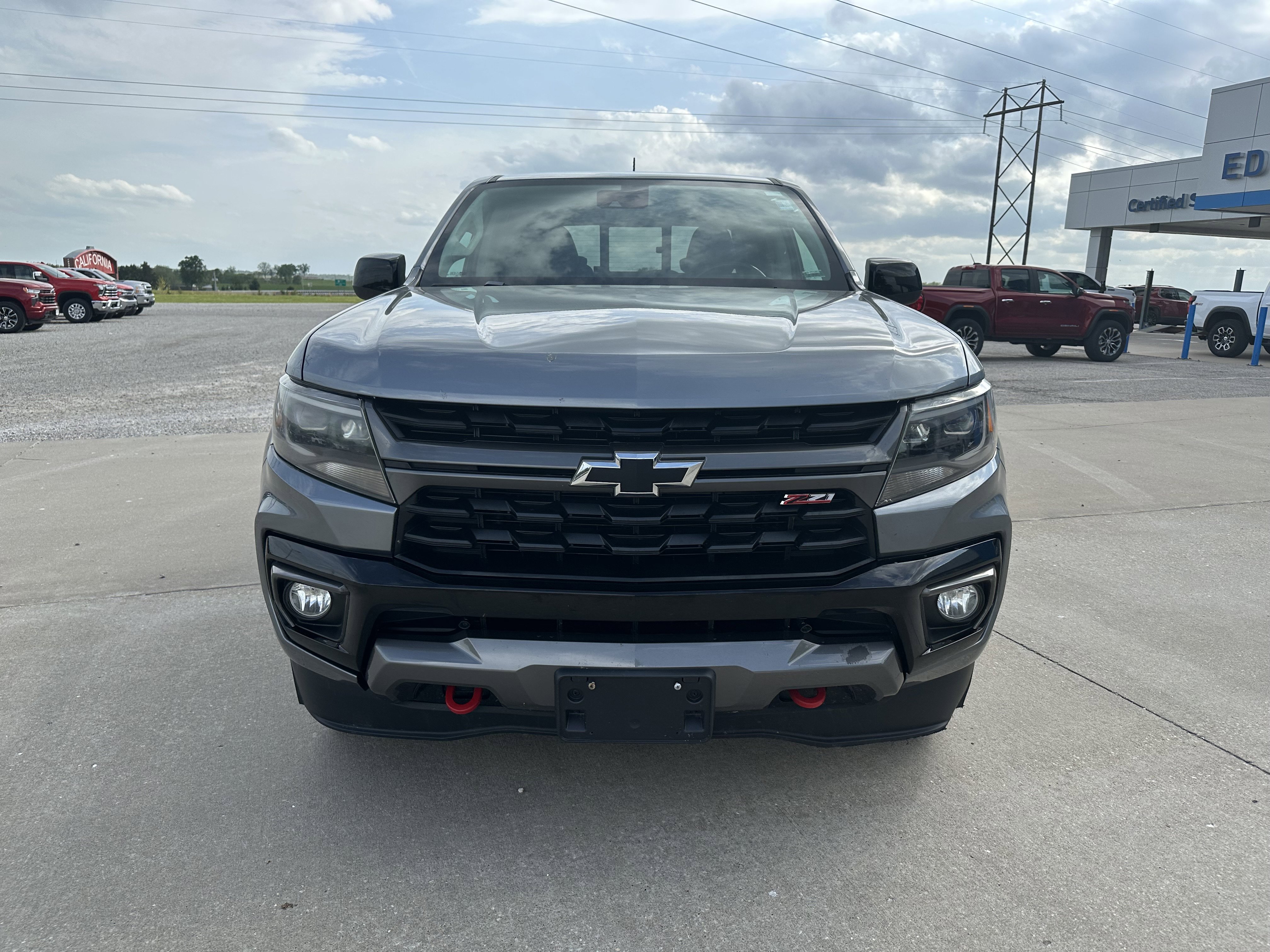 Used 2021 Chevrolet Colorado Z71 w/ Safety Package AWD/4WD image 2