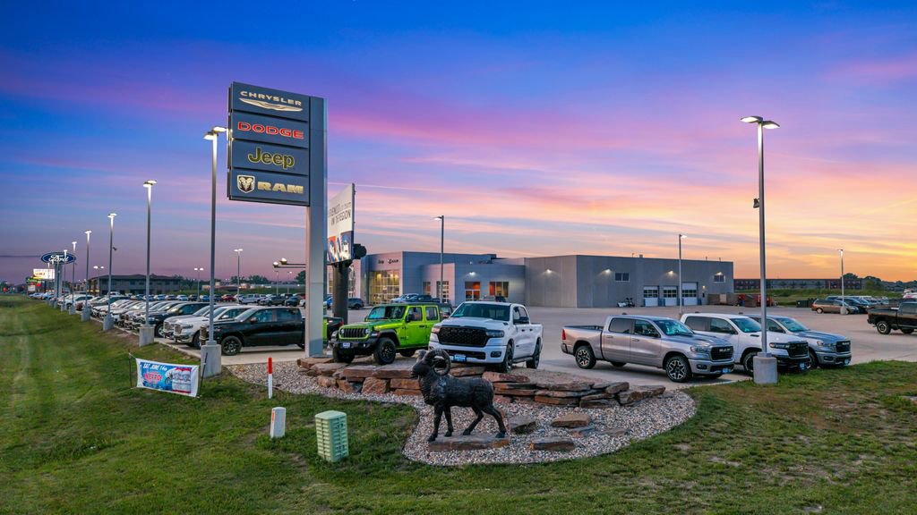 Used 2021 Ford Explorer Limited w/ Equipment Group 301A image 13