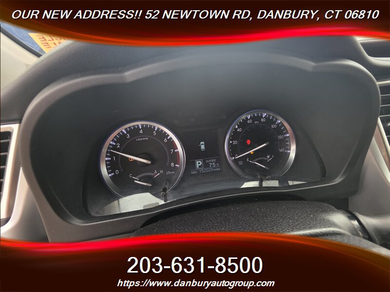 Used 2016 Toyota Highlander LE AWD/4WD image 10