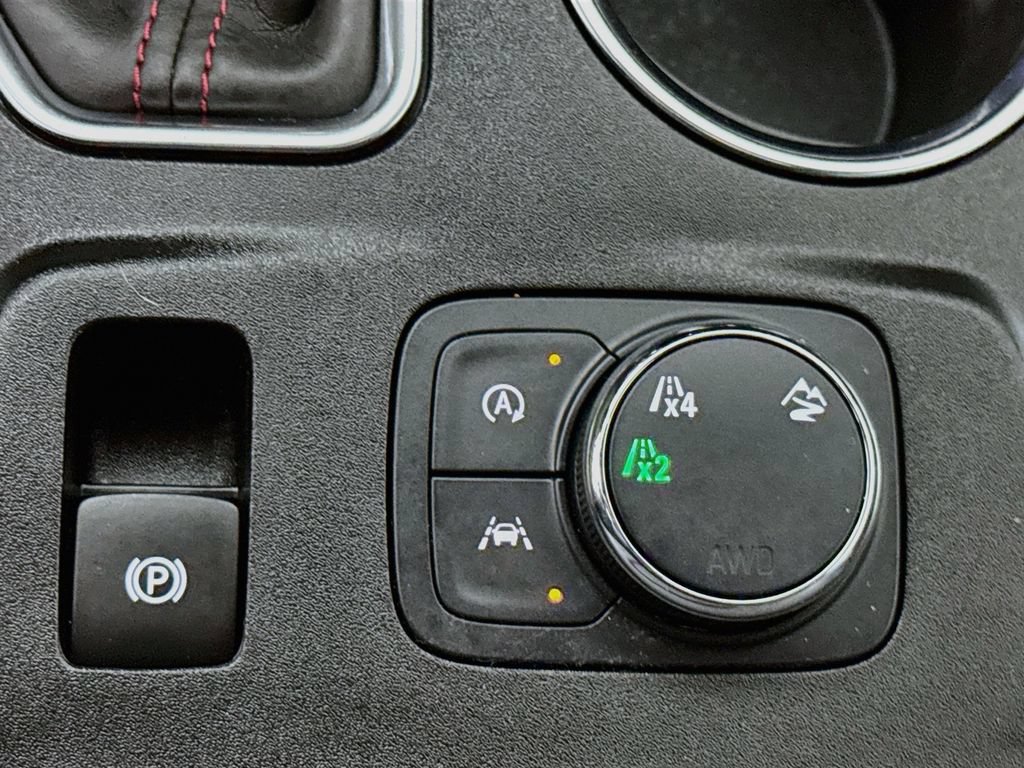 Used 2023 Chevrolet Traverse RS AWD/4WD image 12