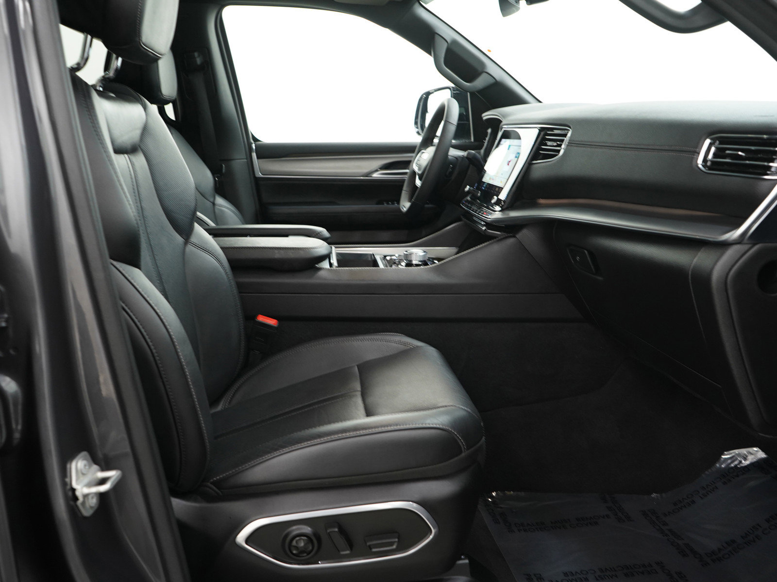 Used 2024 Jeep Wagoneer Series II image 15