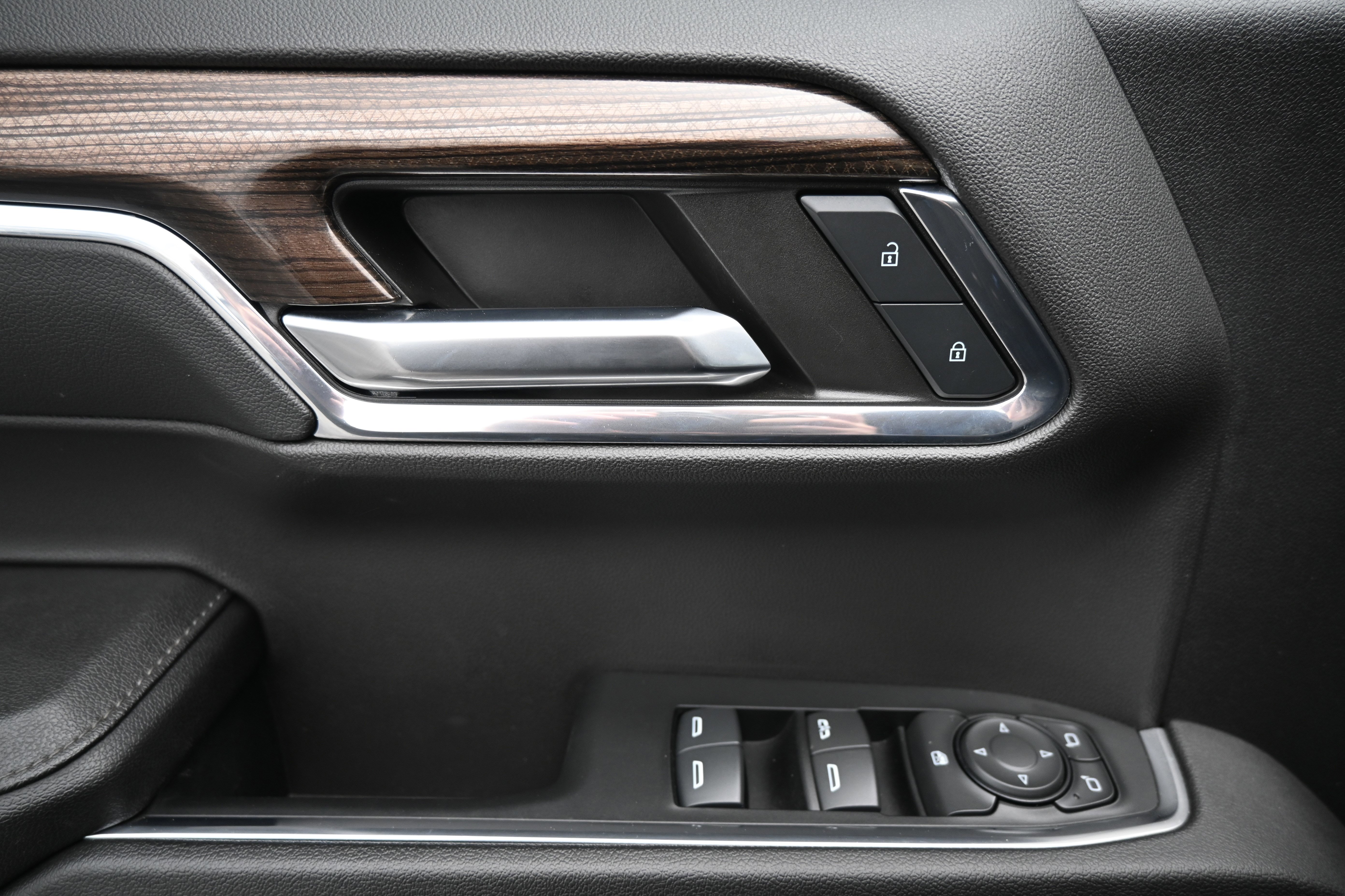 Used 2024 Chevrolet Silverado 1500 RST image 30