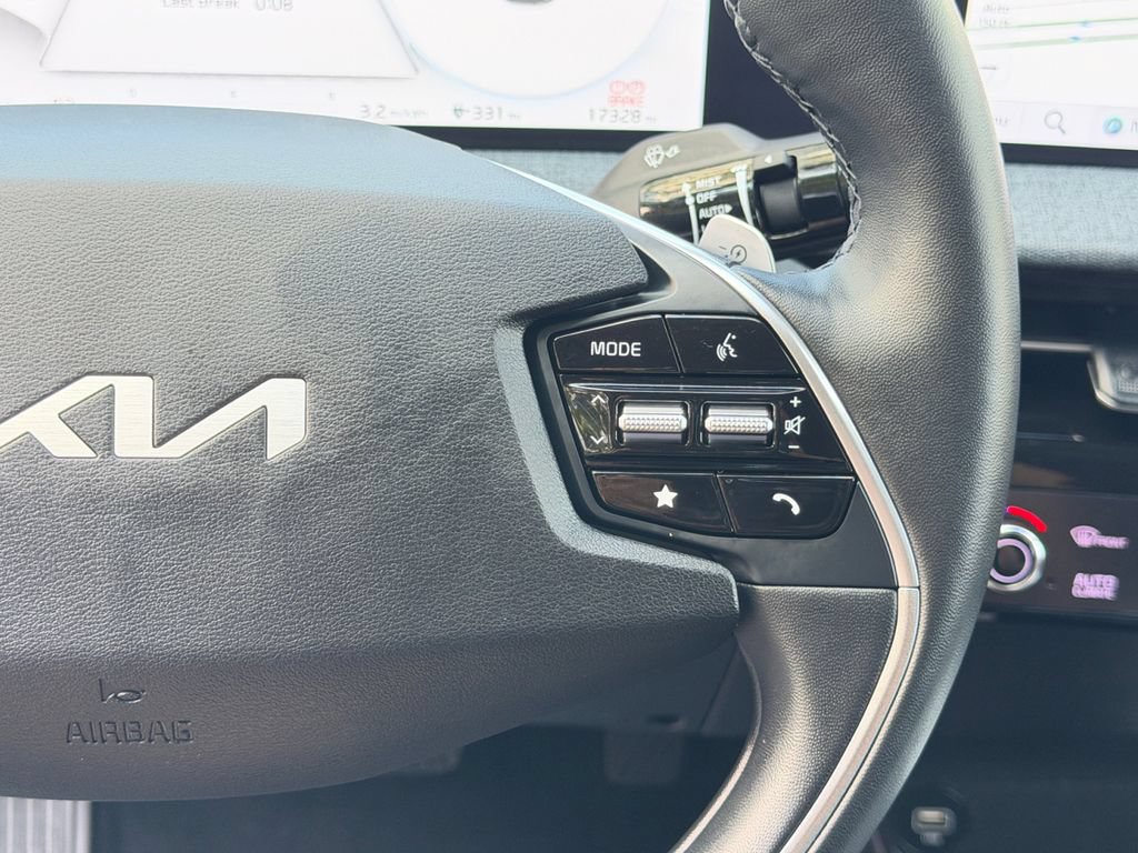 Certified 2024 Kia EV6 Light AWD/4WD image 19