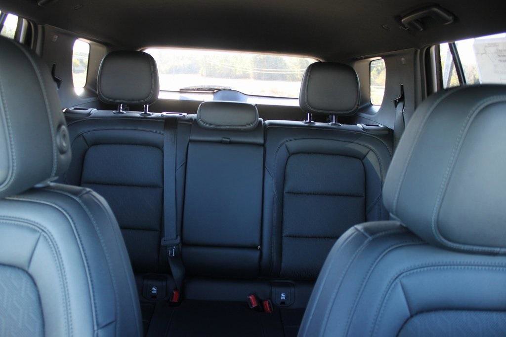 New 2026 Chevrolet Equinox LT w/ Convenience Package II image 17