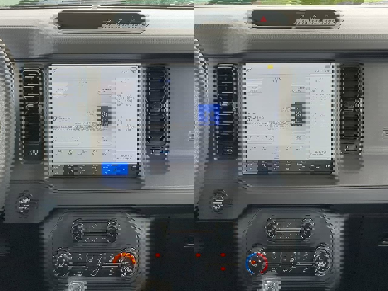 New 2025 Ford Bronco 4-Door image 16