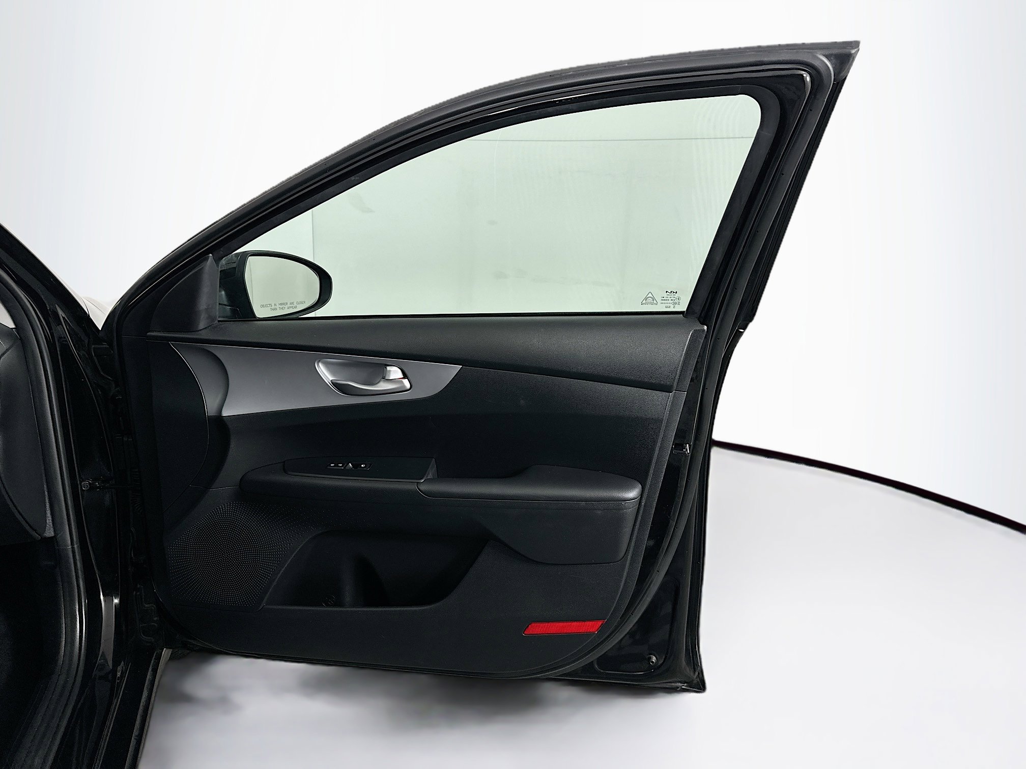 Used 2023 Kia Forte LX image 29