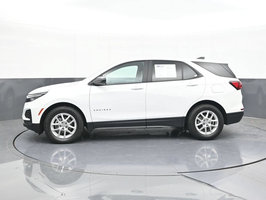 Used 2024 Chevrolet Equinox LS w/ LS Convenience Package FWD image 5