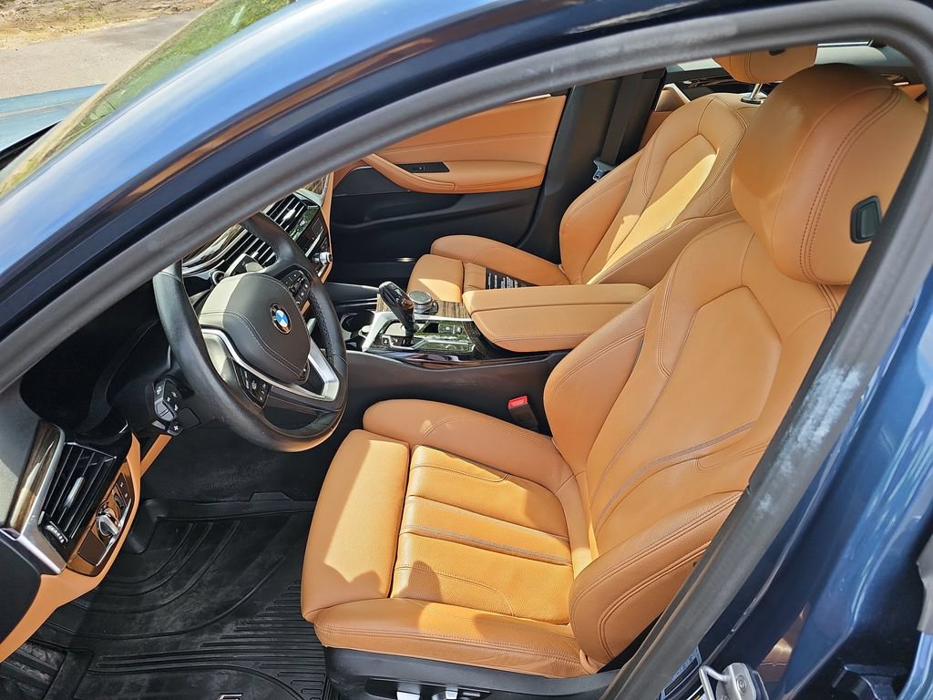 Certified 2023 BMW 530i xDrive w/ Premium Package AWD/4WD image 10