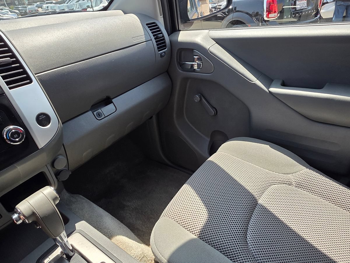 Used 2016 Nissan Frontier S RWD image 34