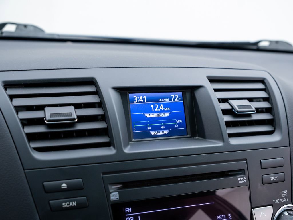 Used 2012 Toyota Highlander FWD w/ Tech Pkg image 22
