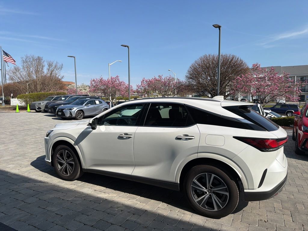 Used 2025 Lexus RX 350 Premium w/ Accessory Package image 15