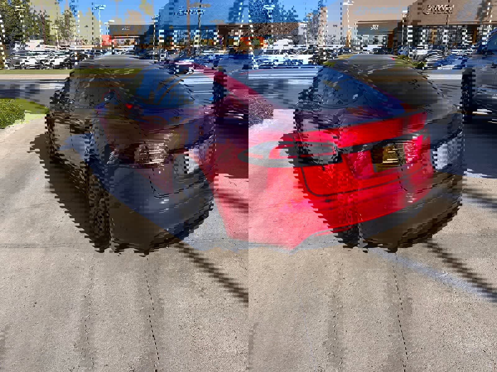 Used 2023 Tesla Model S image 3