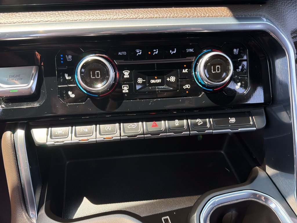 Used 2024 GMC Sierra 1500 Denali w/ Technology Package AWD/4WD image 19