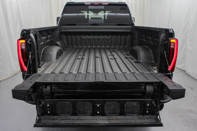 Certified 2024 GMC Sierra 3500 Denali w/ Technology Package AWD/4WD image 18